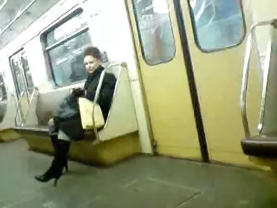 Інцест безкоштовне порно матері та дочки.